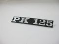 Schriftzug "PK 125" Seitenhaube schwarz/alu...